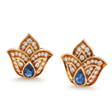 Harry Winston sapphire diamond gold earrings